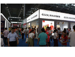 易高定制家居網址多少？