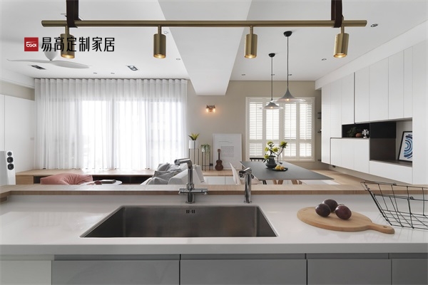 定制櫥柜的獨特優勢是什么？