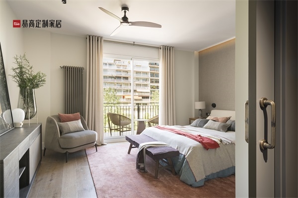 你會(huì)選擇定制衣柜嗎?定制家具有哪些優(yōu)點(diǎn)?